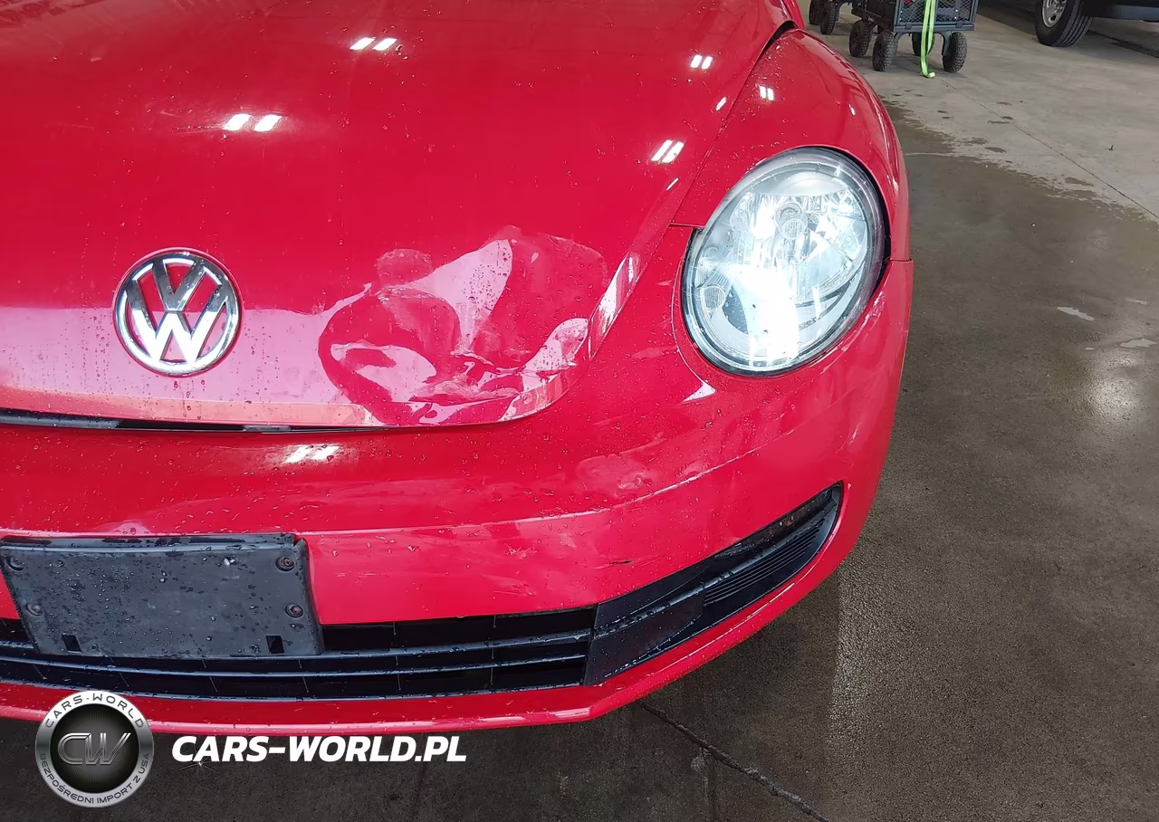 2014 Volkswagen Beetle 2.5L Entry VIN:3VWFP7AT2EM625573 - 6