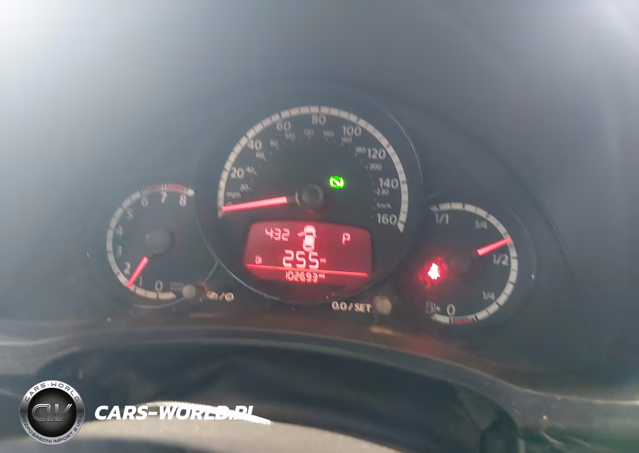 2014 Volkswagen Beetle 2.5L Entry VIN:3VWFP7AT2EM625573 - 7