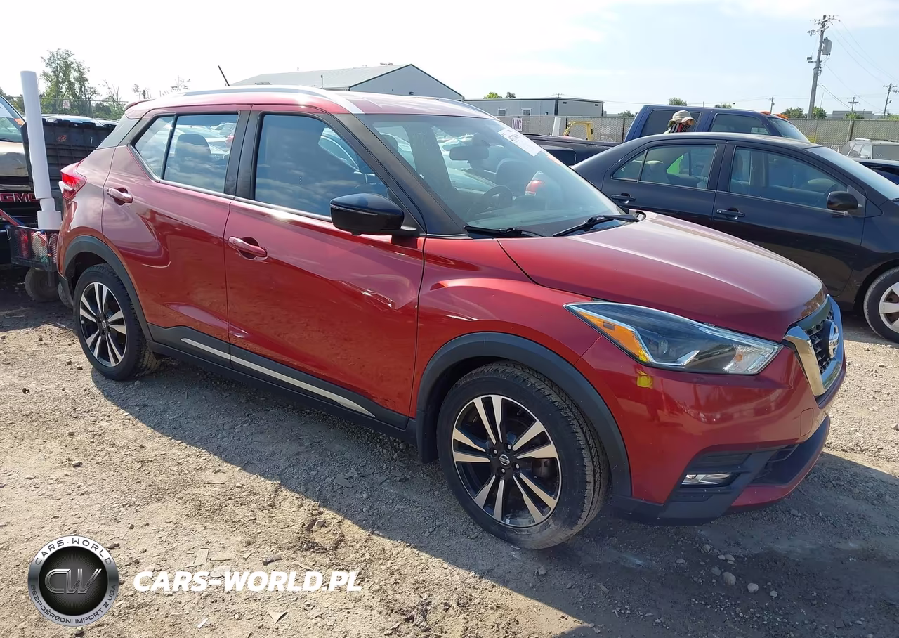 2018 Nissan Kicks Sr