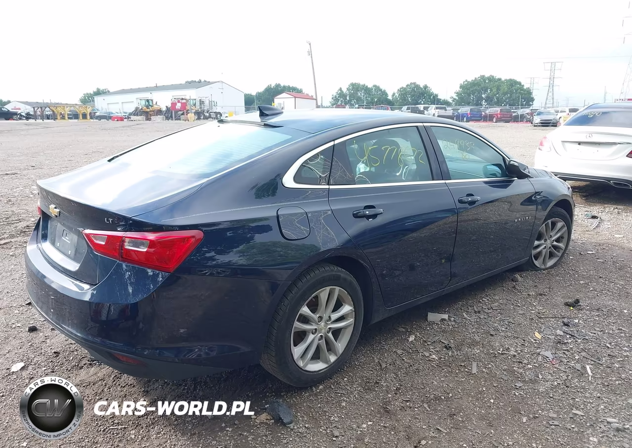 2018 Chevrolet Malibu Lt VIN:1G1ZD5ST9JF249937 - 4