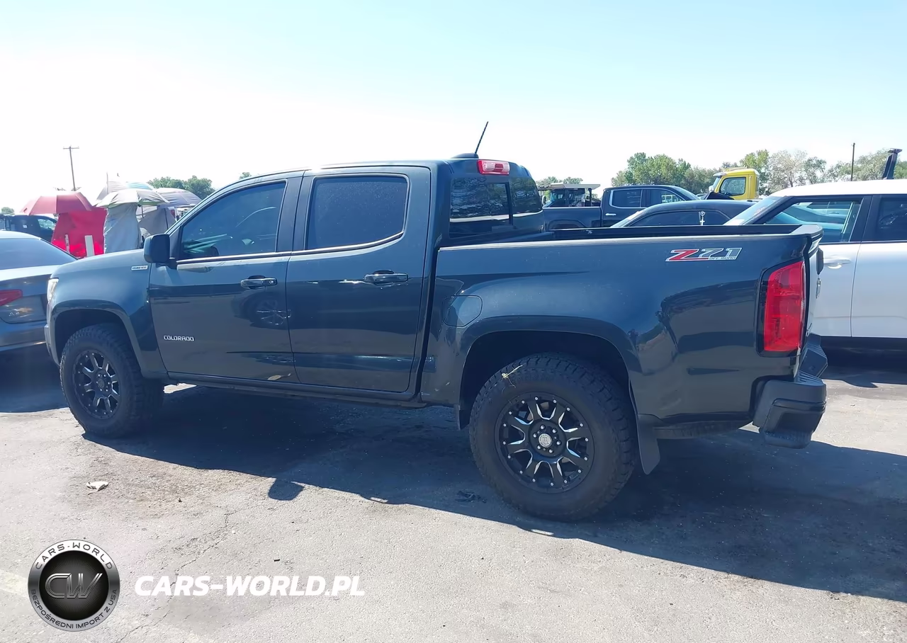 2018 Chevrolet Colorado Z71 VIN:1GCPTDE18J1128044 - 14