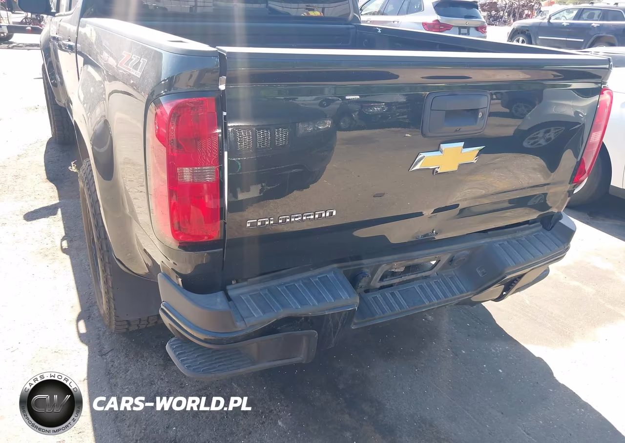 2018 Chevrolet Colorado Z71 VIN:1GCPTDE18J1128044 - 6