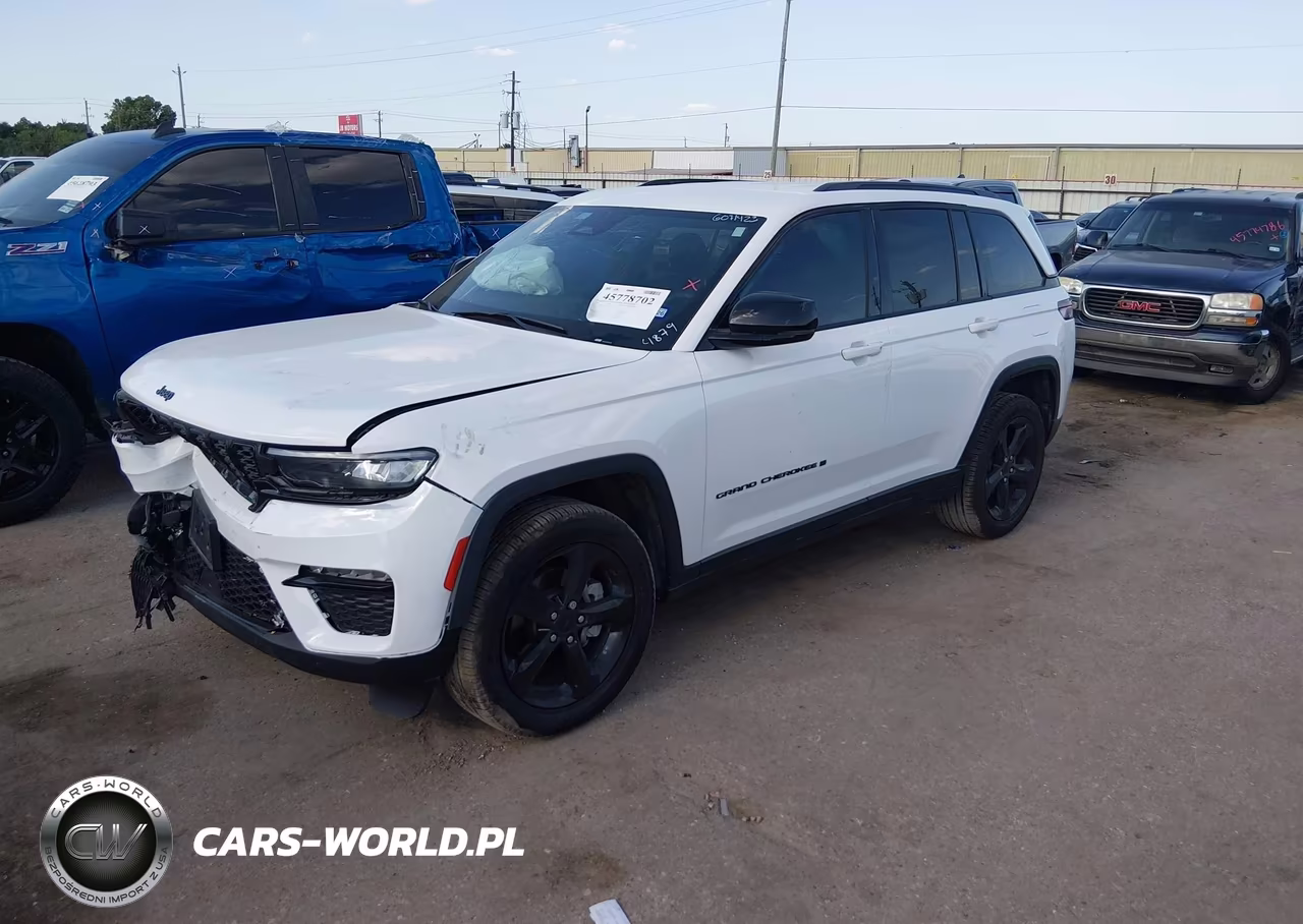 2025 Jeep Grand Cherokee Limited 4X4 VIN:1C4RJHBGXSC284879 - 2