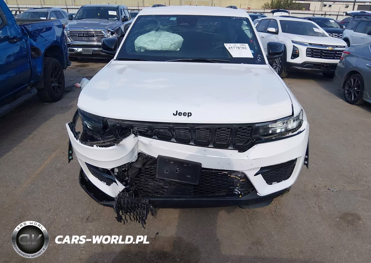 2025 Jeep Grand Cherokee Limited 4X4 VIN:1C4RJHBGXSC284879 - 6