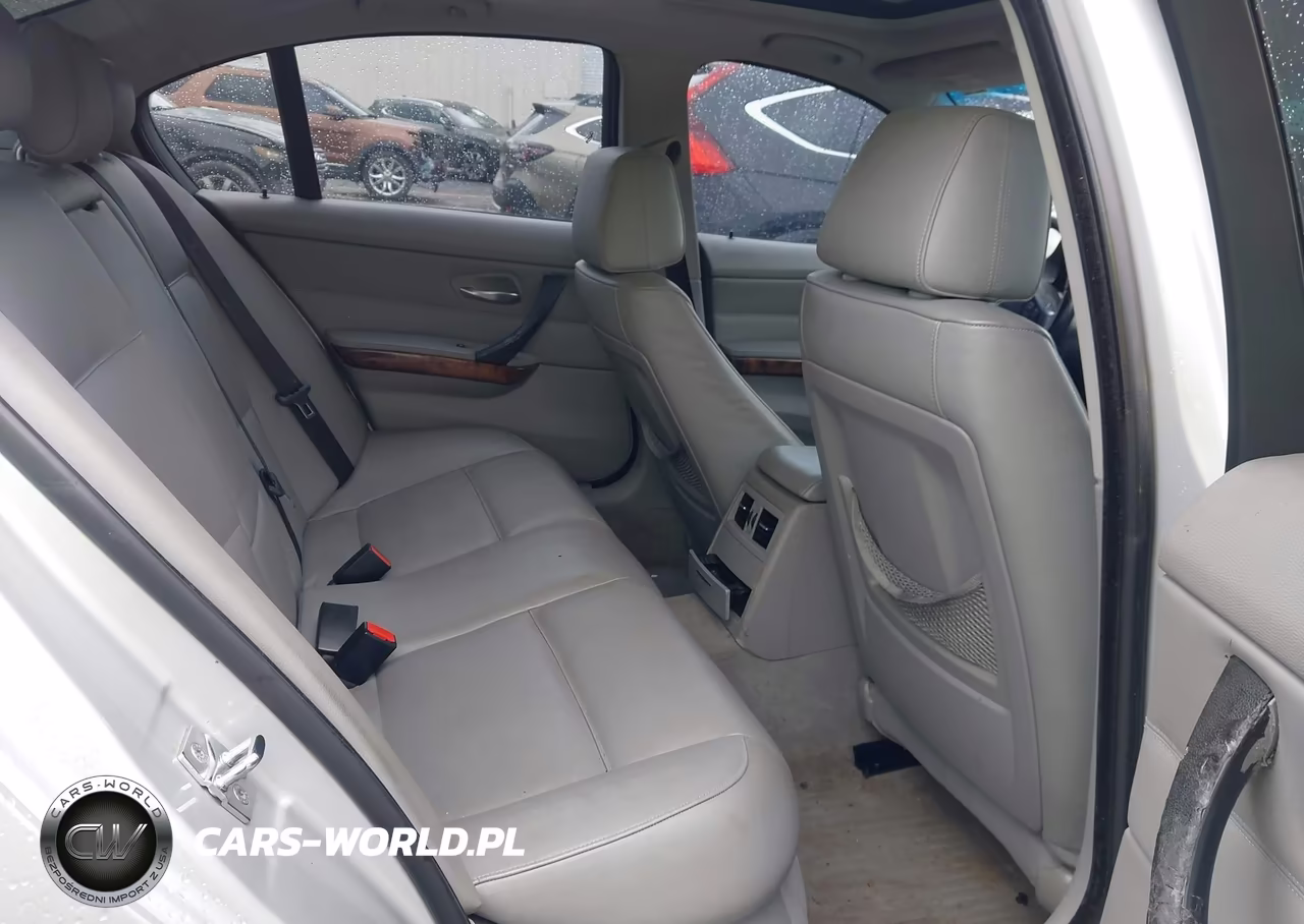 2007 BMW 328Xi VIN:WBAVC93547K035242 - 8