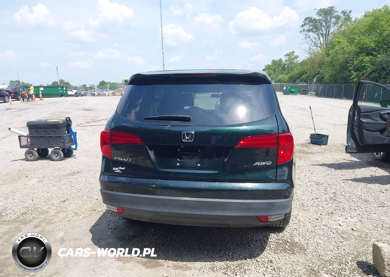 2018 Honda Pilot Lx VIN:5FNYF6H16JB052706 - 17