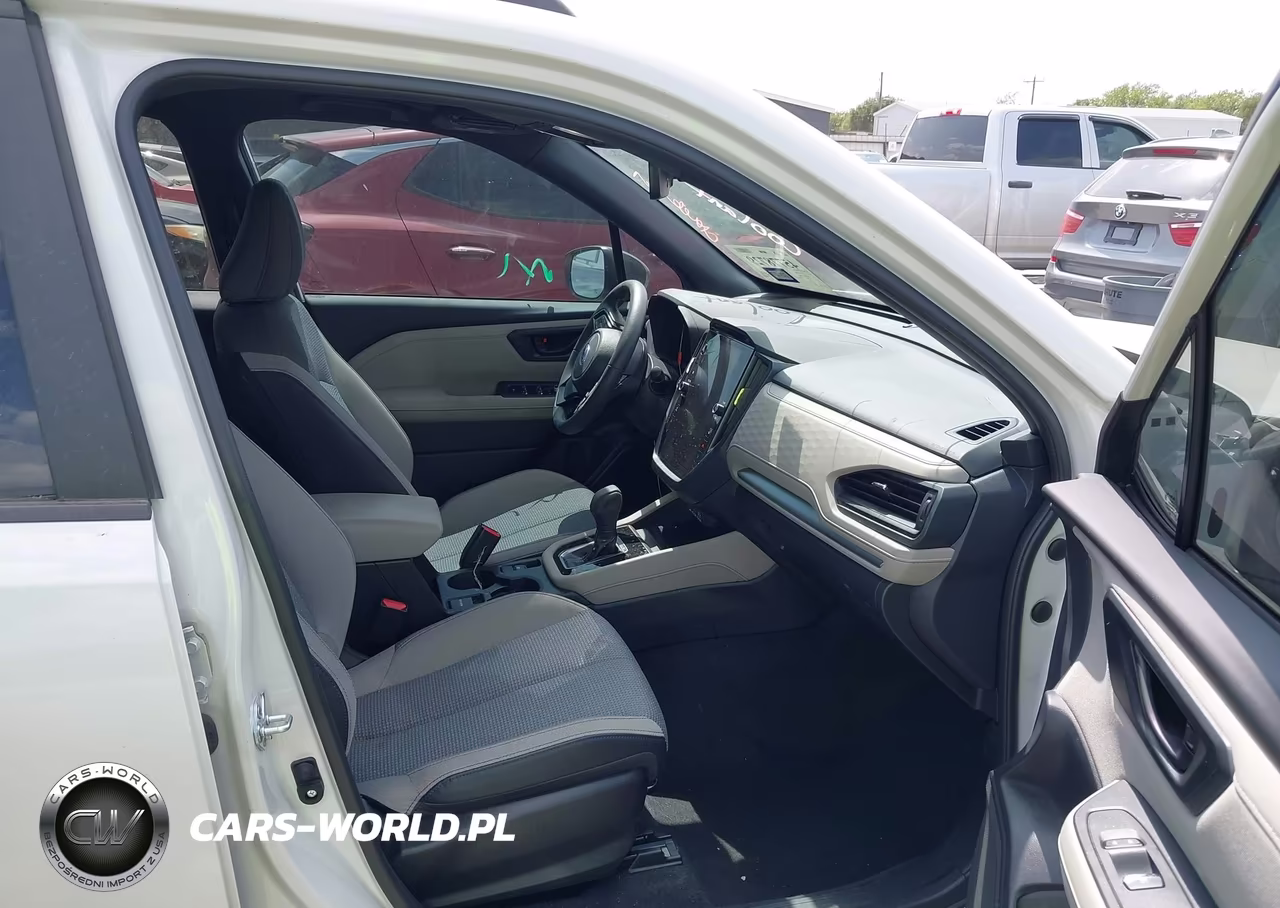 2025 Subaru Forester Premium VIN:JF2SLDDC5SH538811 - 5