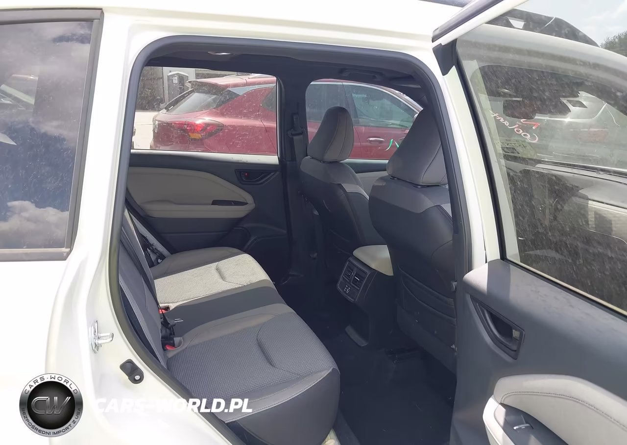 2025 Subaru Forester Premium VIN:JF2SLDDC5SH538811 - 8