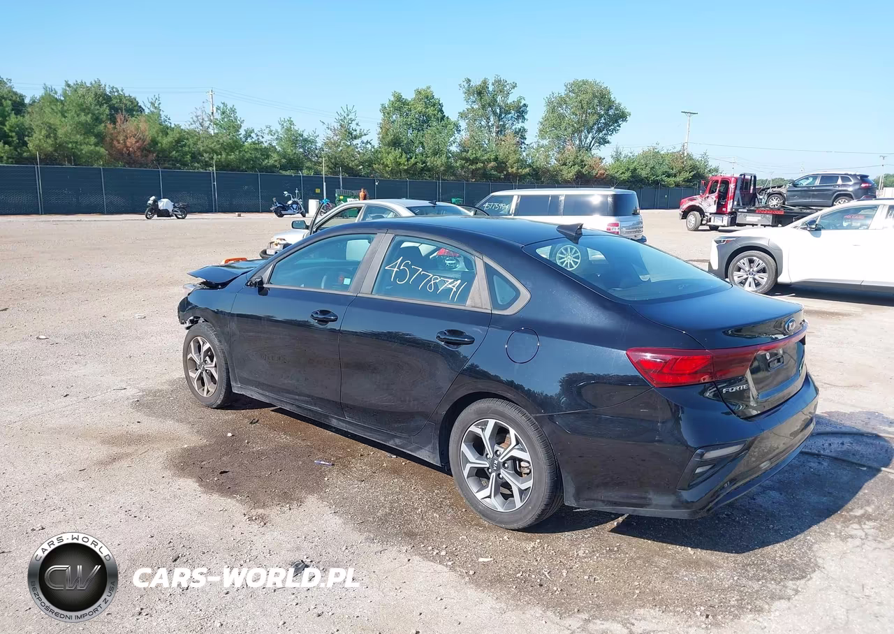 2019 Kia Forte Lxs VIN:3KPF24AD0KE123014 - 3