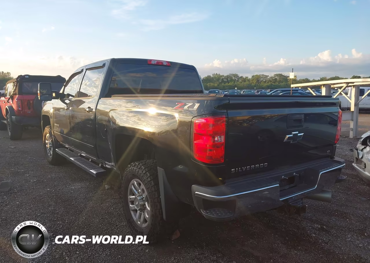 2018 Chevrolet Silverado 3500Hd Lt VIN:1GC4KZCY2JF181330 - 3