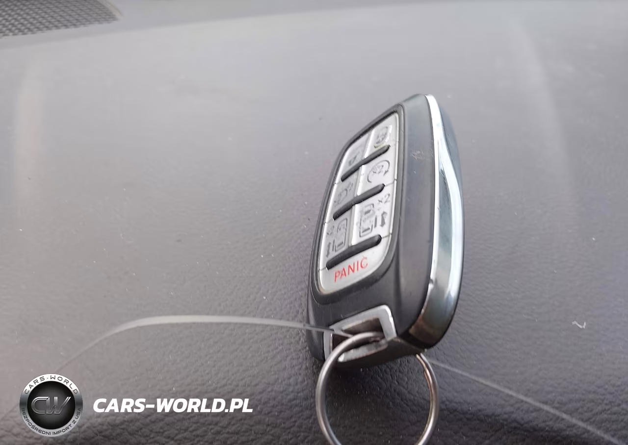 2020 Chrysler Pacifica Touring L VIN:2C4RC1BG2LR140091 - 11