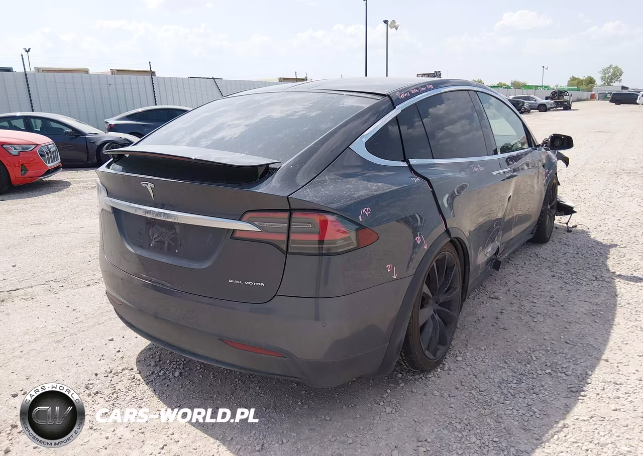2020 Tesla Model X Long Range Dual Motor All-Wheel Drive-Long Range Plus Dual Motor All-Wheel Drive VIN:5YJXCBE27LF239014 - 4