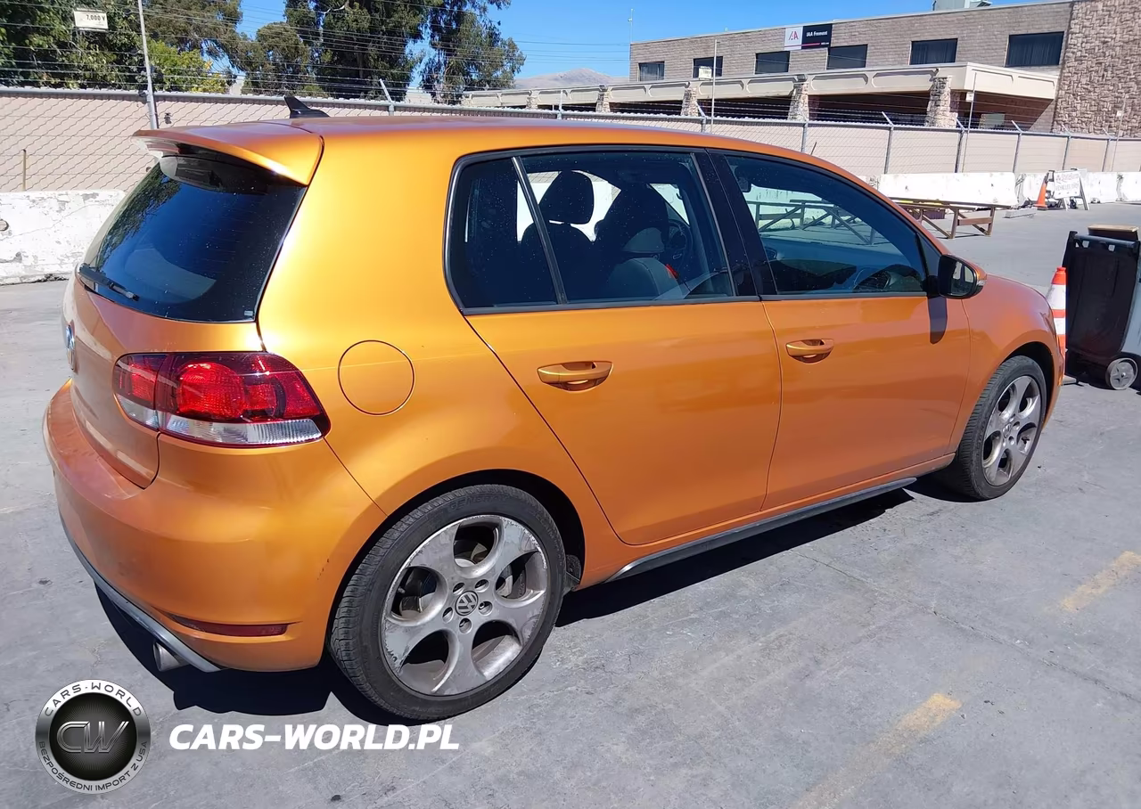 2010 Volkswagen Gti 4-Door VIN:WVWGV7AJ7AW313724 - 4