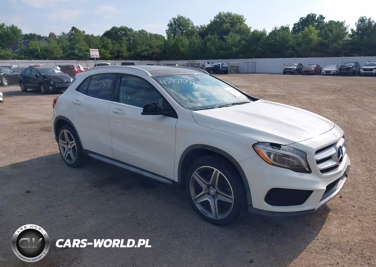 2015 Mercedes-Benz Gla 250 4Matic – zdjęcie 1 z 16