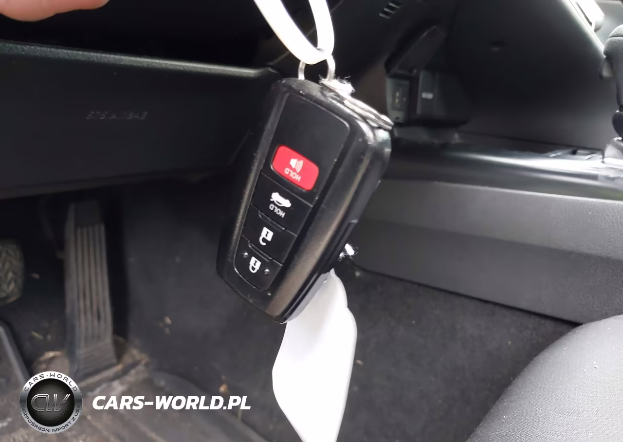 2018 Toyota Camry Le VIN:4T1B11HK7JU519621 - 11