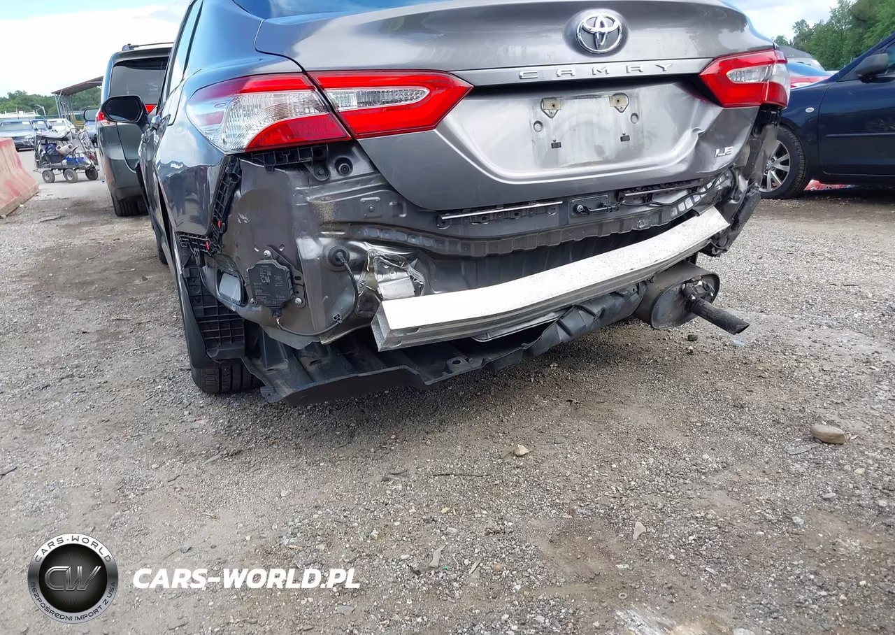 2018 Toyota Camry Le VIN:4T1B11HK7JU519621 - 21