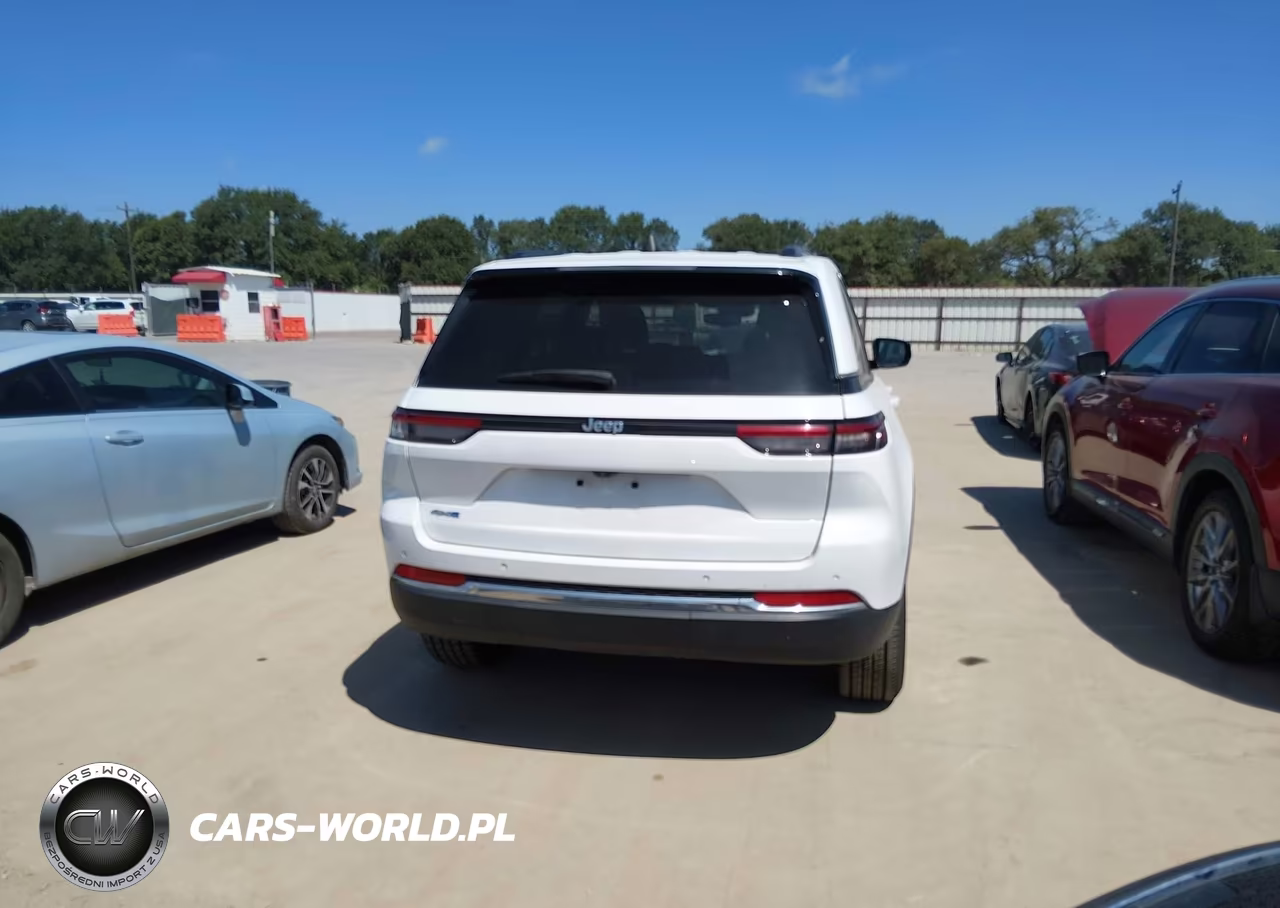 2024 Jeep Grand Cherokee 4Xe VIN:1C4RJYB62R8521370 - 17