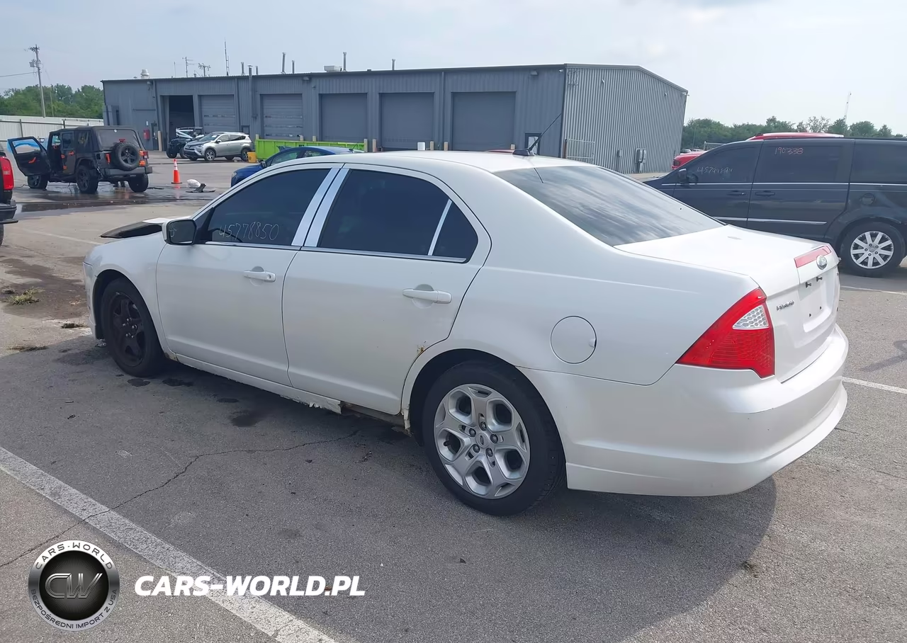 2011 Ford Fusion Se VIN:3FAHP0HA5BR266165 - 3