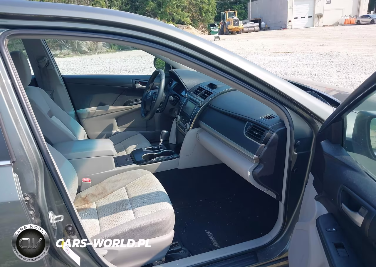 2014 Toyota Camry Le VIN:4T4BF1FKXER434806 - 5