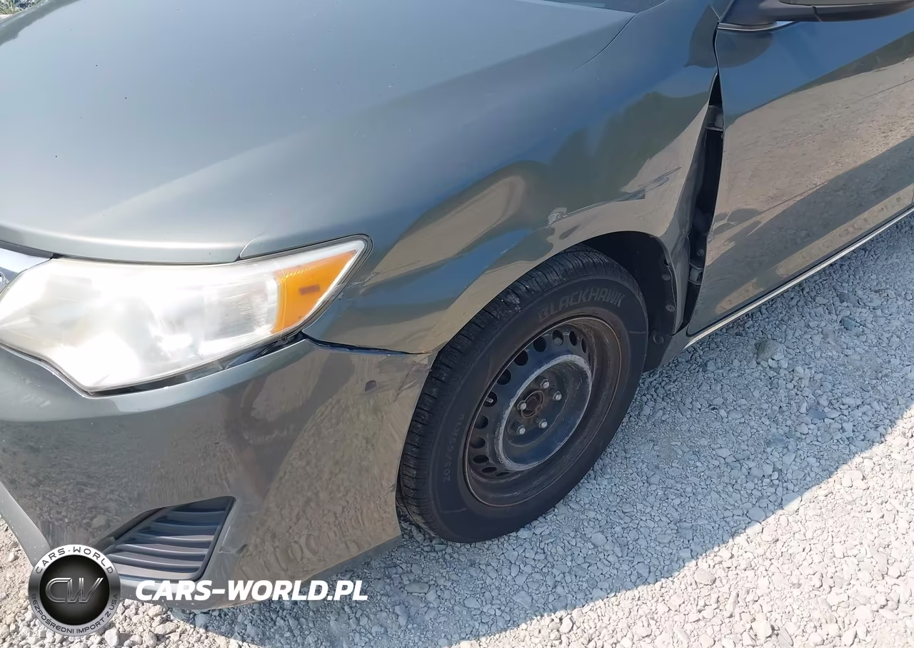 2014 Toyota Camry Le VIN:4T4BF1FKXER434806 - 6