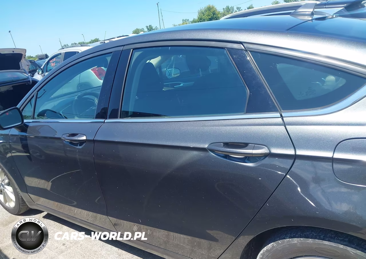 2020 Ford Fusion Hybrid Se VIN:3FA6P0LU2LR123426 - 15