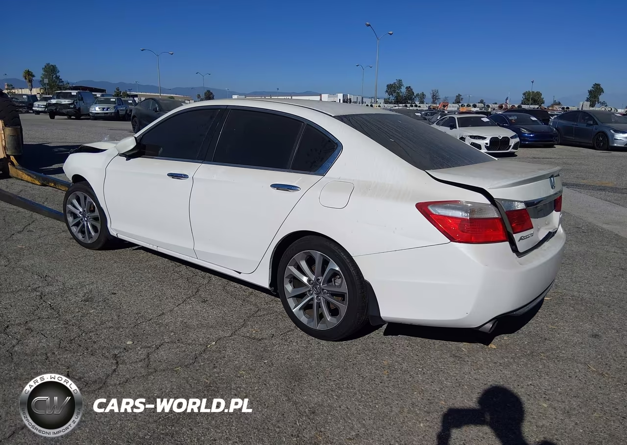 2015 Honda Accord Sport VIN:1HGCR2F5XFA093714 - 3