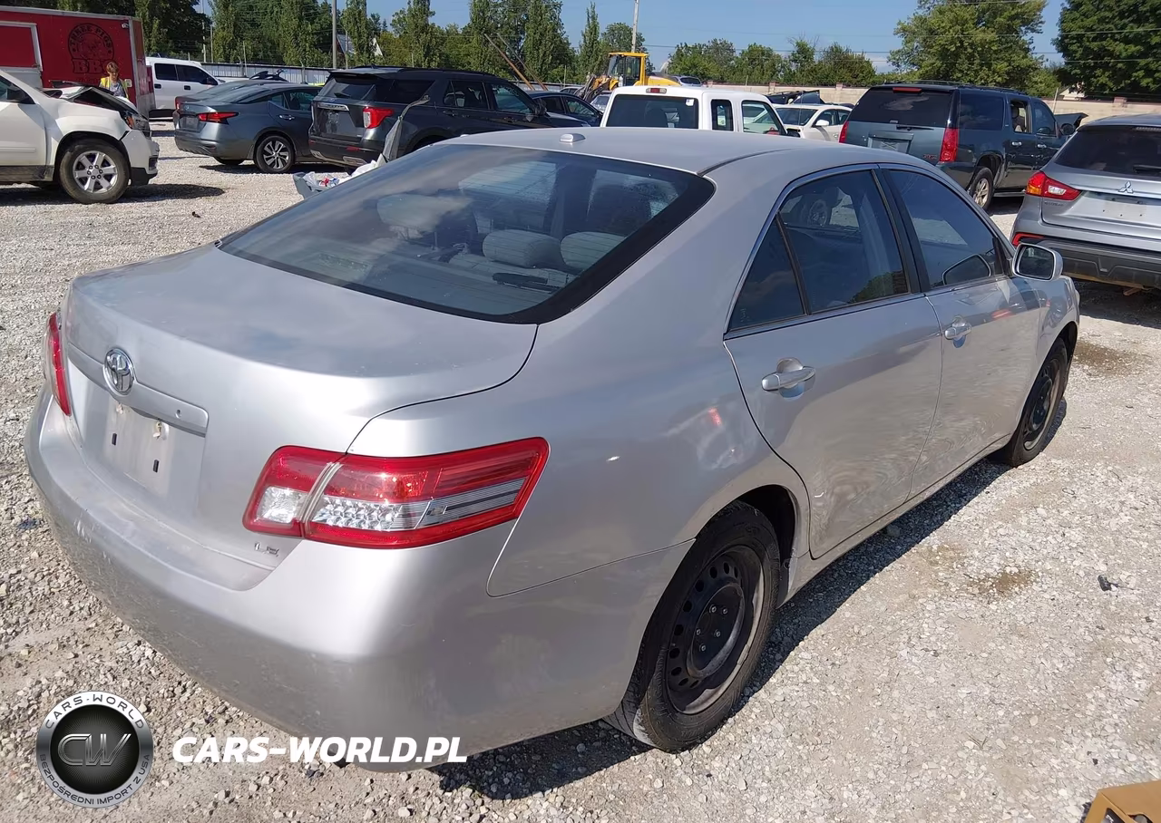 2010 Toyota Camry Le VIN:4T1BF3EK8AU074811 - 4