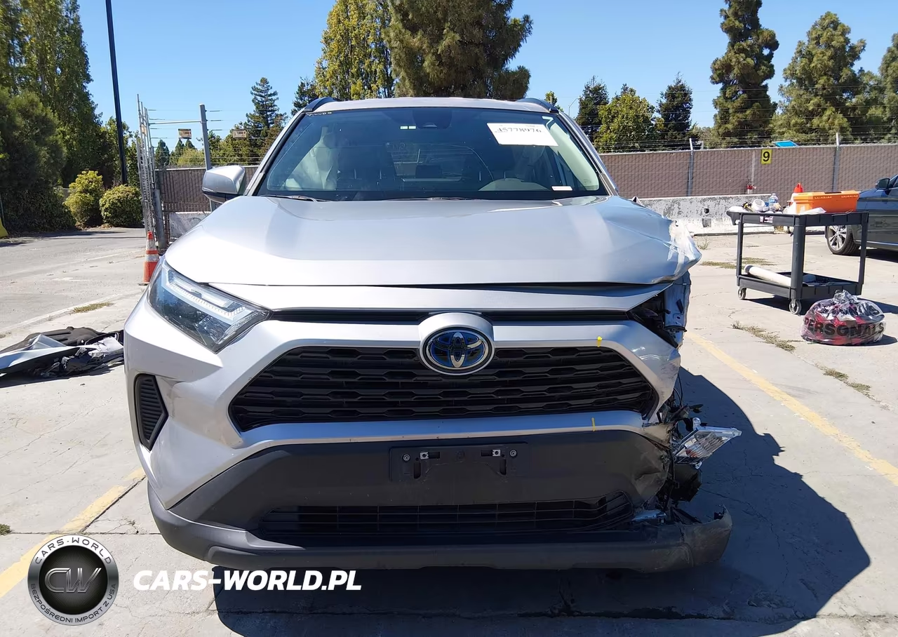 2023 Toyota Rav4 Hybrid Xle VIN:4T3RWRFV4PU103456 - 18