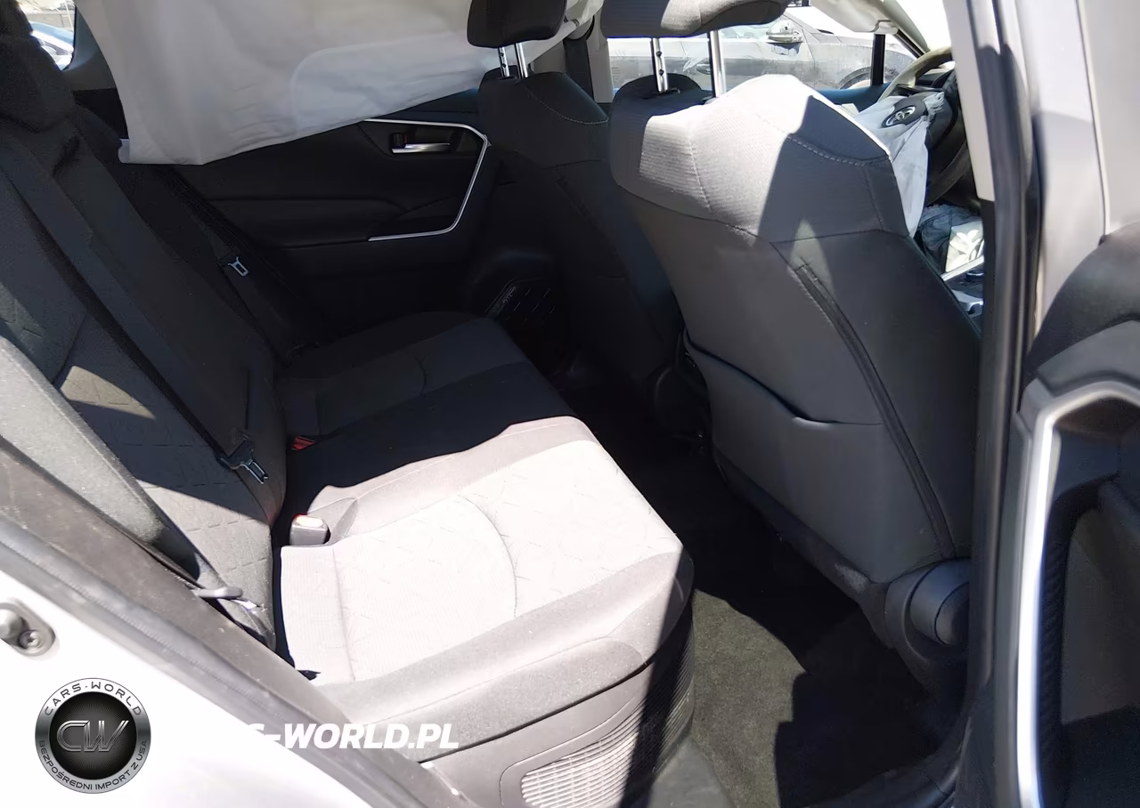 2023 Toyota Rav4 Hybrid Xle VIN:4T3RWRFV4PU103456 - 8