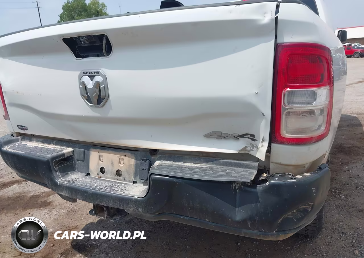 2022 Ram 2500 Tradesman 4X4 8' Box VIN:3C6MR5AJ2NG323844 - 13