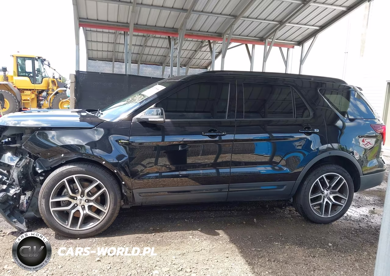 2017 Ford Explorer Sport VIN:1FM5K8GT7HGE26748 - 14