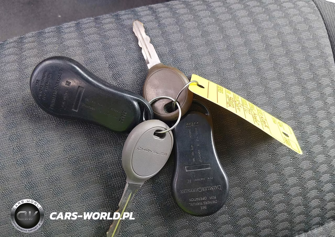 2005 Chrysler Pt Cruiser Limited VIN:3C8FY68B25T550112 - 11