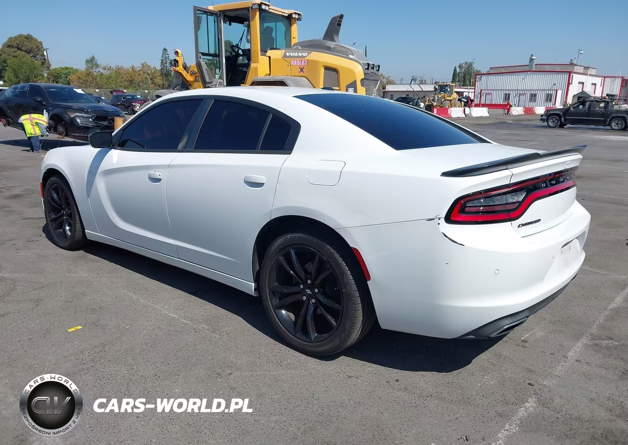 2018 Dodge Charger Sxt Rwd VIN:2C3CDXBG1JH272952 - 3