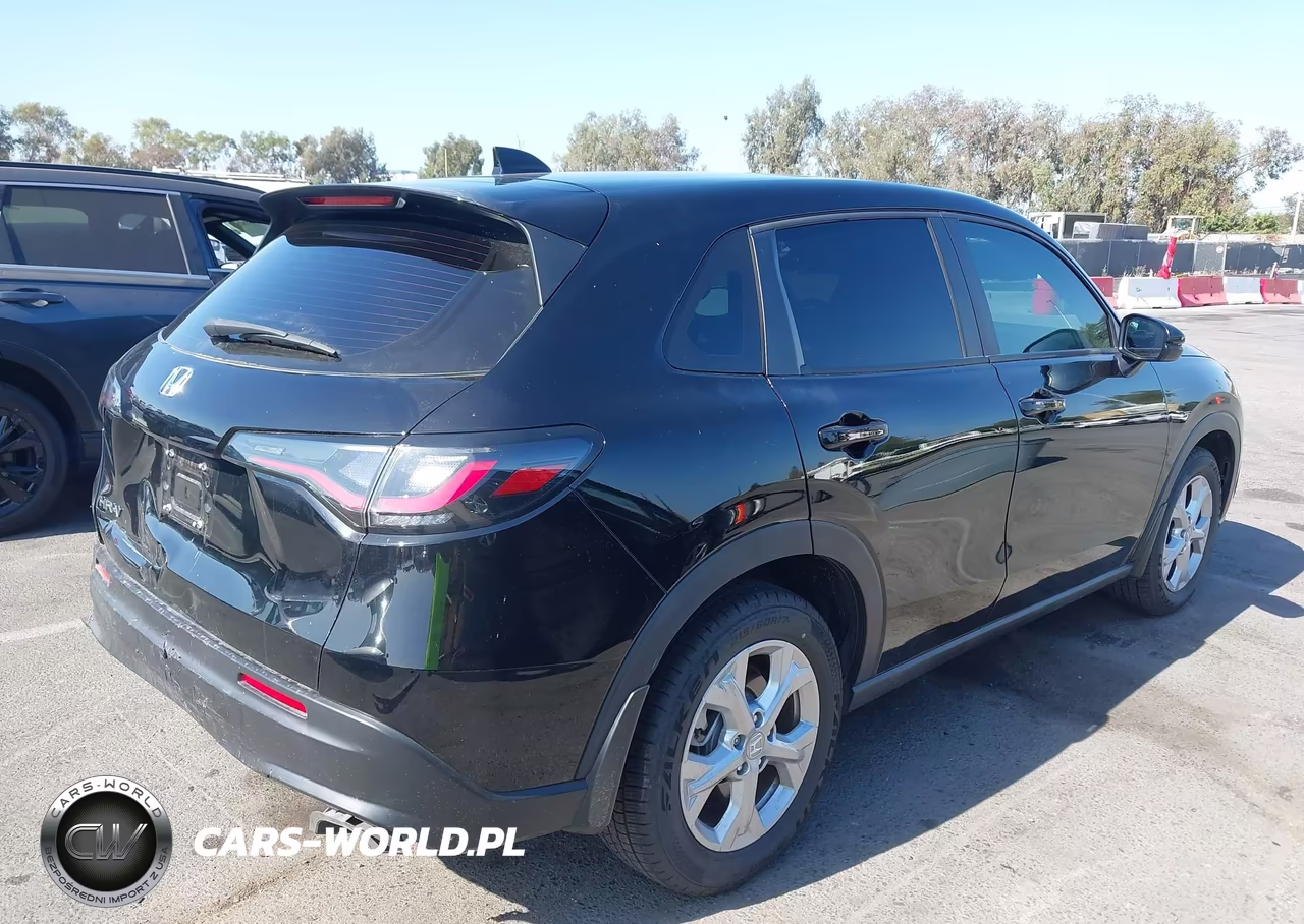 2024 Honda Hr-V 2Wd Lx VIN:3CZRZ1H30RM733347 - 4