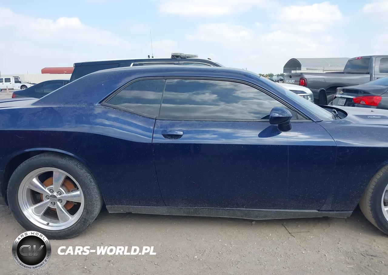 2013 Dodge Challenger R-T Classic VIN:2C3CDYBT4DH570063 - 13