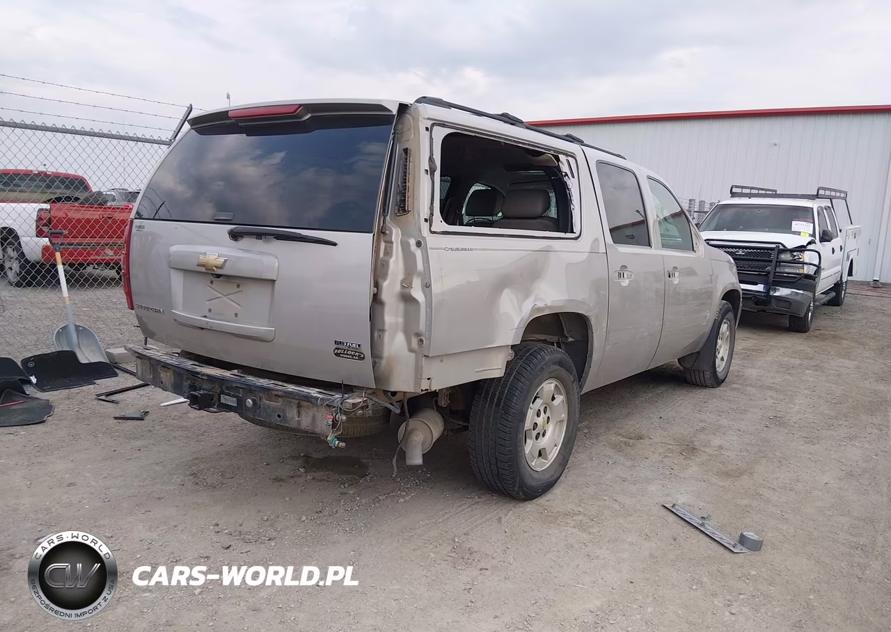 2009 Chevrolet Suburban 1500 Lt2 VIN:1GNFC260X9R213736 - 4