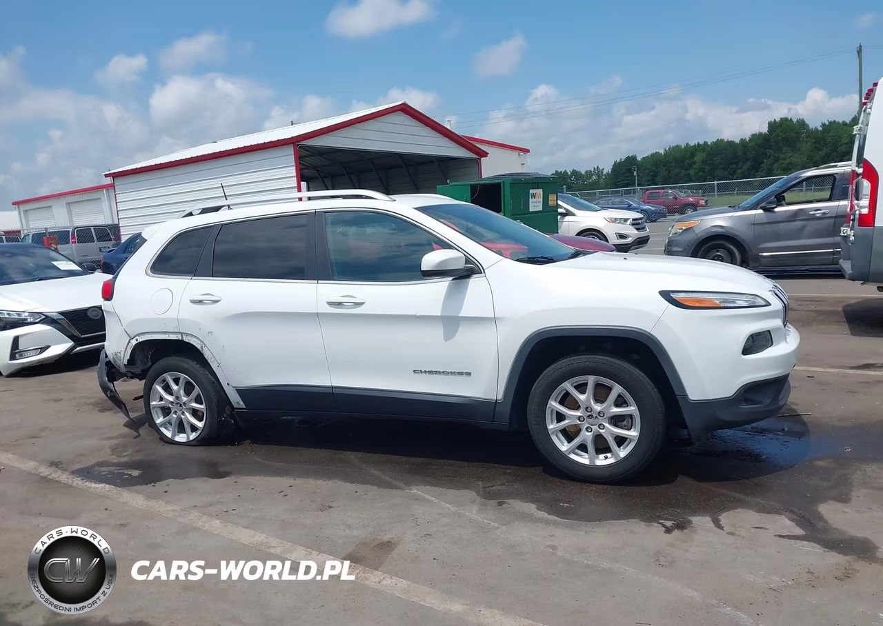 2017 Jeep Cherokee Latitude VIN:1C4PJLCB3HD225091 - 14