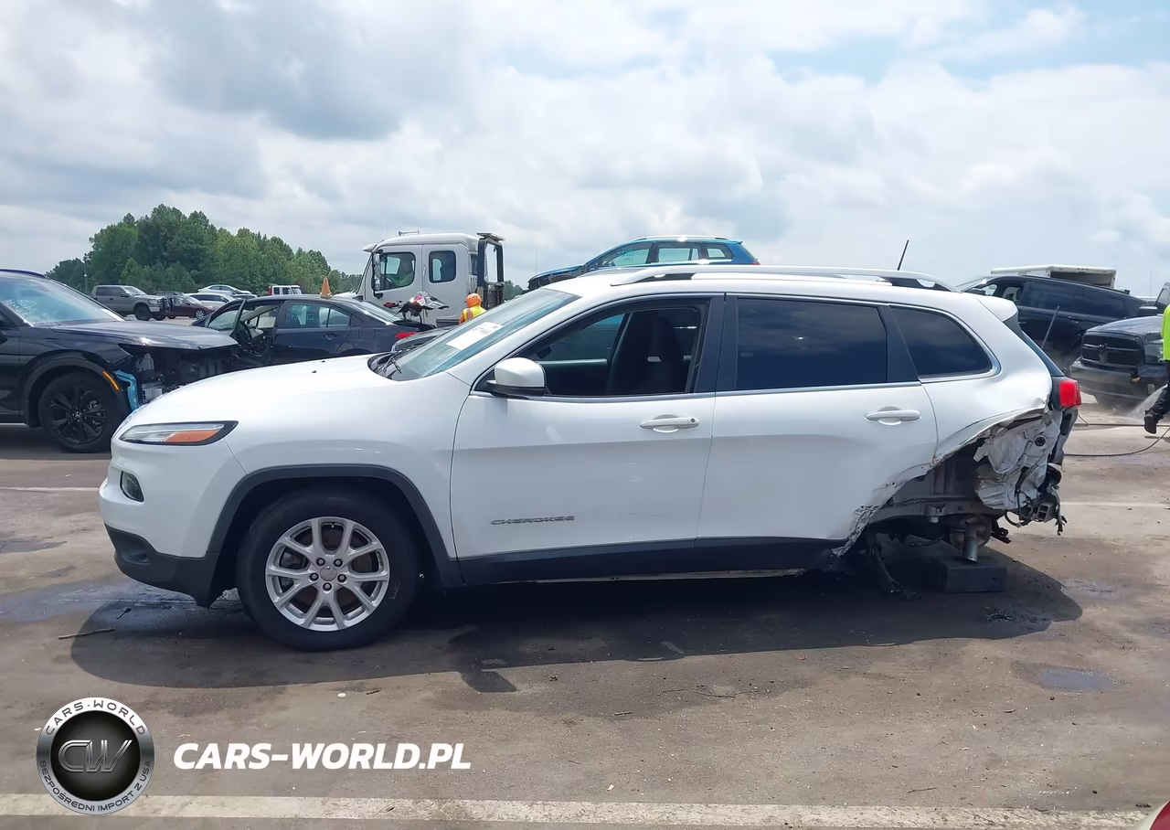 2017 Jeep Cherokee Latitude VIN:1C4PJLCB3HD225091 - 15