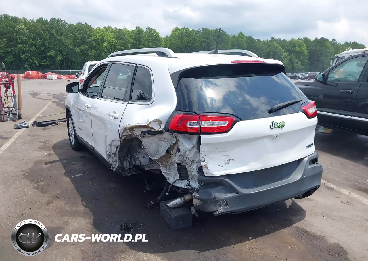2017 Jeep Cherokee Latitude VIN:1C4PJLCB3HD225091 - 3