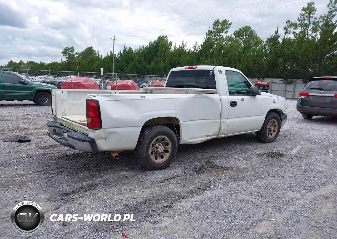 2007 Chevrolet Silverado 1500 Classic Work Truck VIN:1GCEC14X17Z186700 - 4