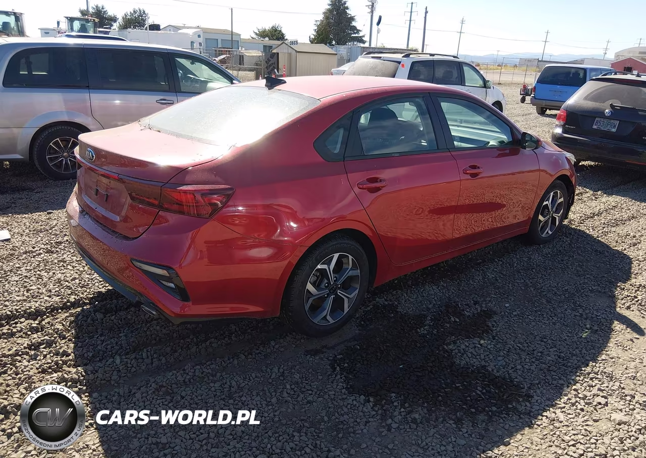 2019 Kia Forte Lxs VIN:3KPF24AD9KE115669 - 4