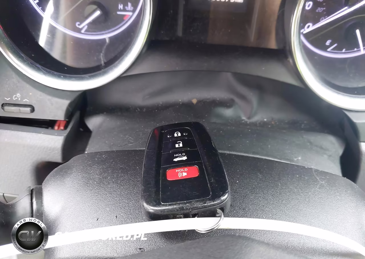 2019 Toyota Camry Le VIN:4T1B11HKXKU210632 - 11