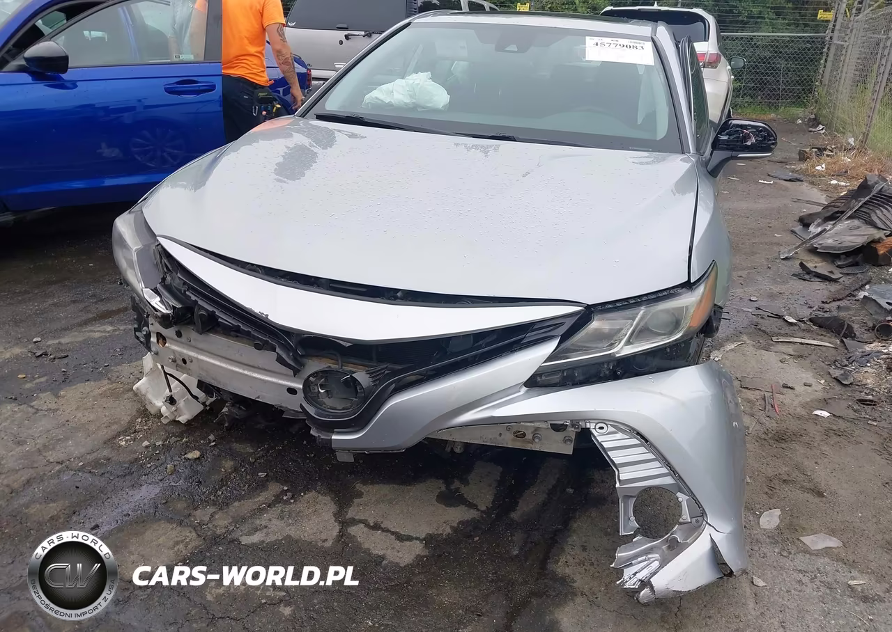 2019 Toyota Camry Le VIN:4T1B11HKXKU210632 - 6