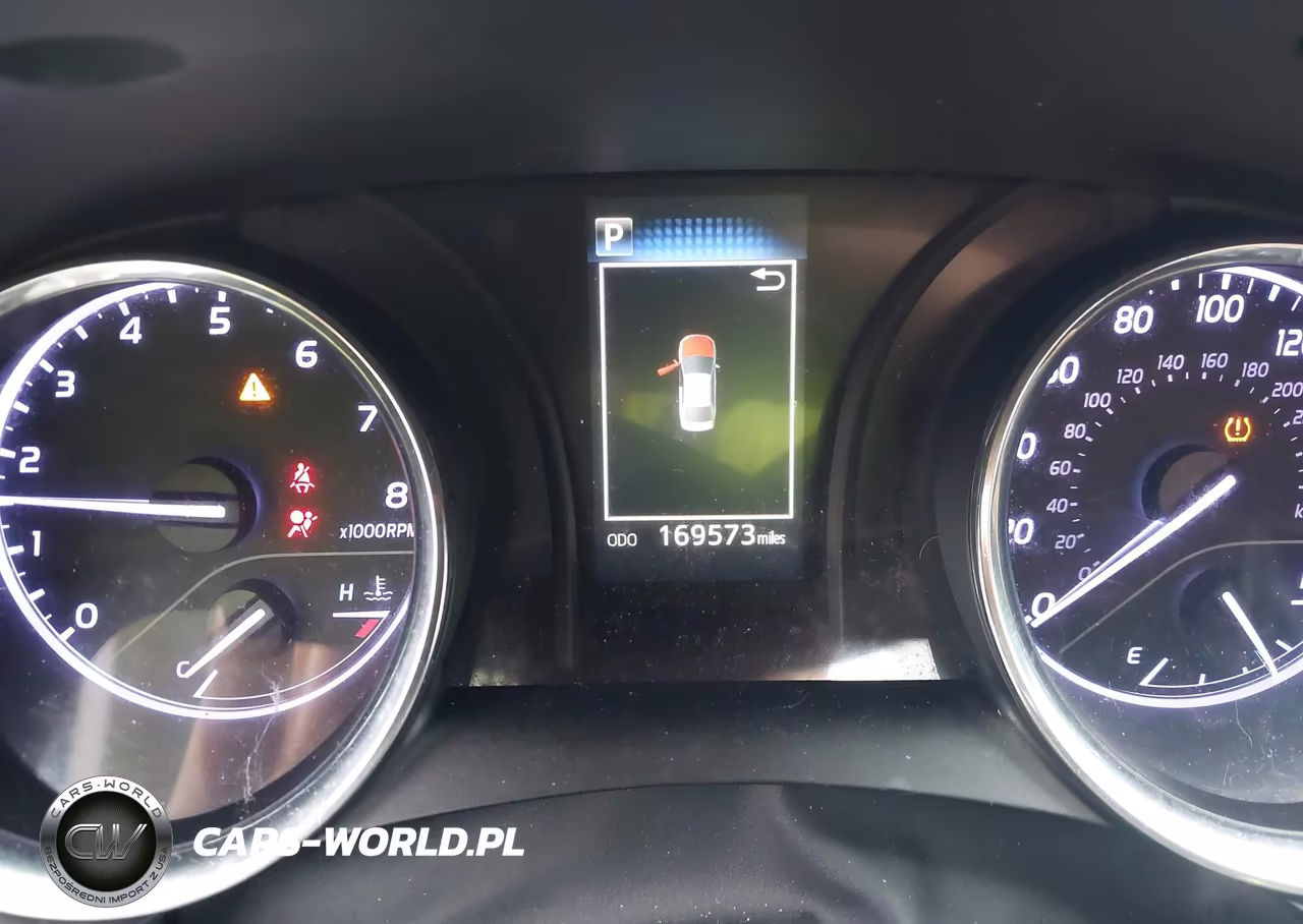 2019 Toyota Camry Le VIN:4T1B11HKXKU210632 - 7