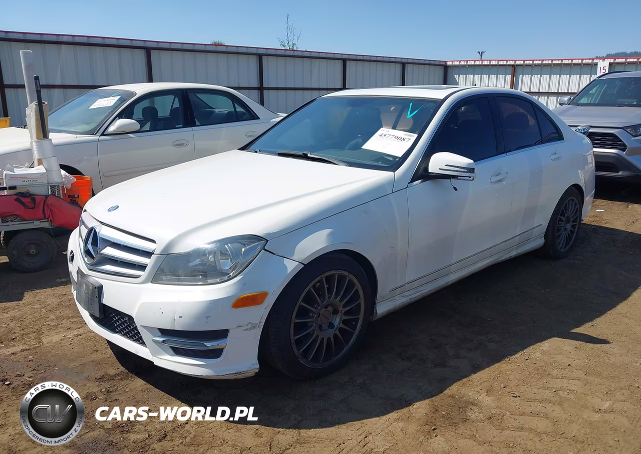 2013 Mercedes-Benz C 250 Sport VIN:WDDGF4HBXDA851769 - 2