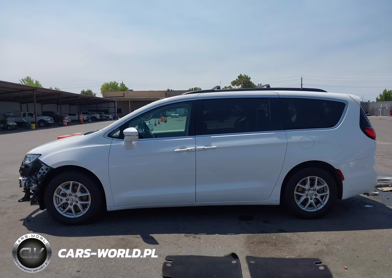 2022 Chrysler Pacifica Touring L VIN:2C4RC1BG0NR154381 - 15