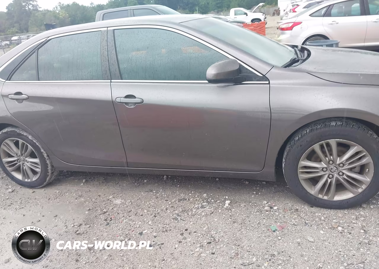 2015 Toyota Camry Se VIN:4T1BF1FK3FU056078 - 13