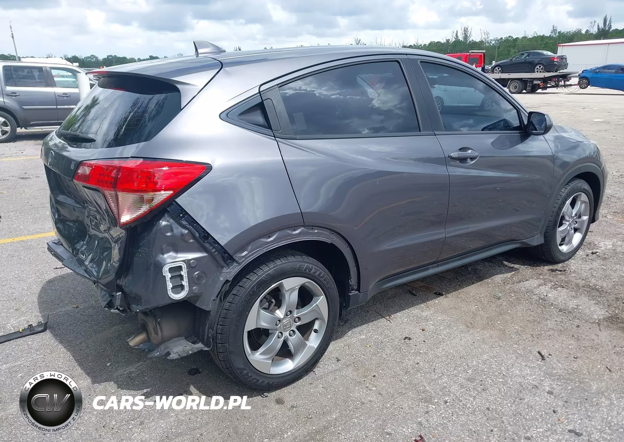 2017 Honda Hr-V Lx VIN:3CZRU5H31HG704958 - 4