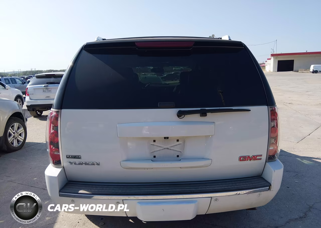 2011 GMC Yukon Denali VIN:1GKS1EEF7BR216401 - 16