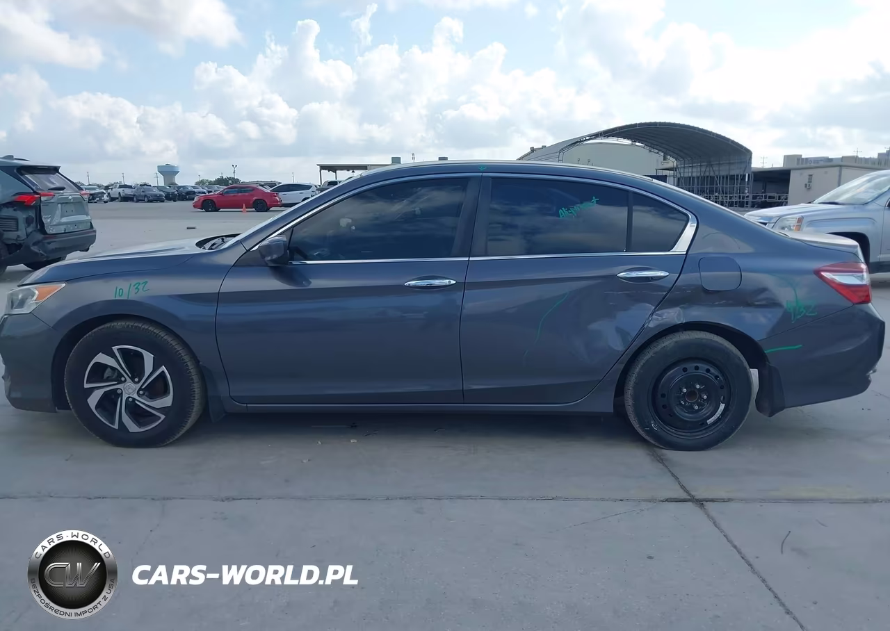 2017 Honda Accord Lx VIN:1HGCR2F33HA257015 - 15